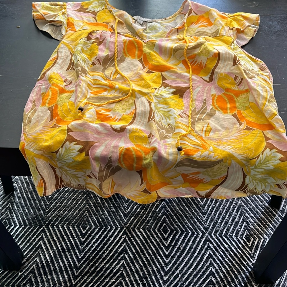 Hester and Orchard linen bright summer top short sleeve. Size XL. GUC.